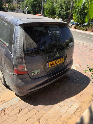 מיצובישי גרנדיס