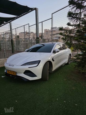 בי.ווי.די סיל