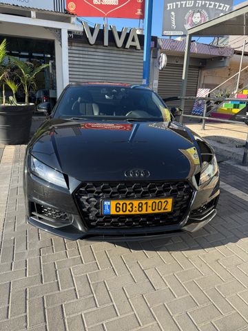 אאודי TT
