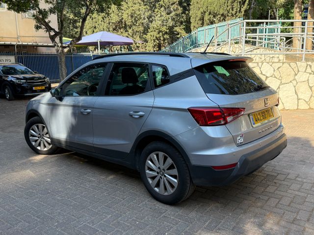 סיאט ארונה
