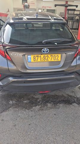 טויוטה C-HR