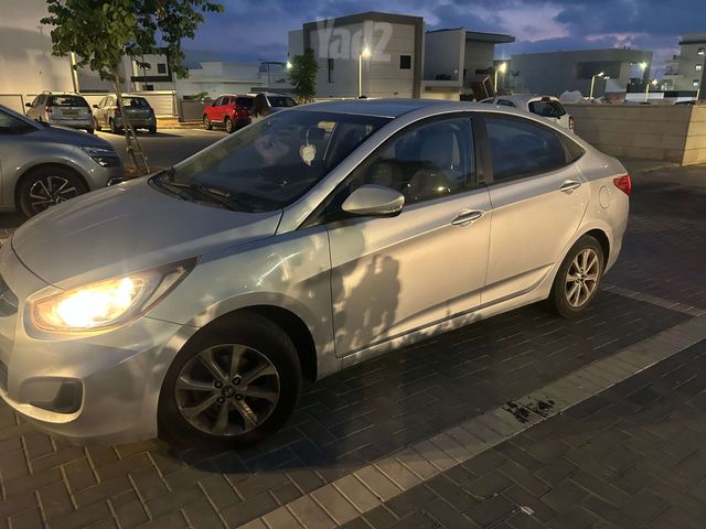 יונדאי אקסנט i25