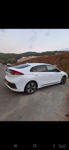 יונדאי איוניק