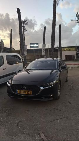 מודעת רכב מאזדה 3