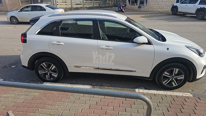 קיה נירו
