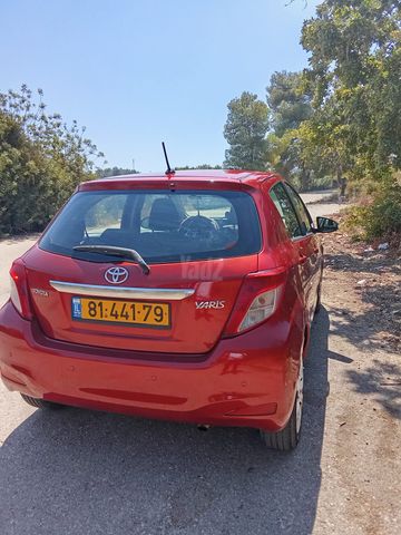 טויוטה יאריס