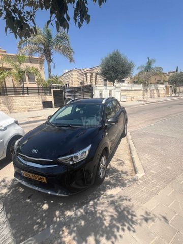 קיה סטוניק
