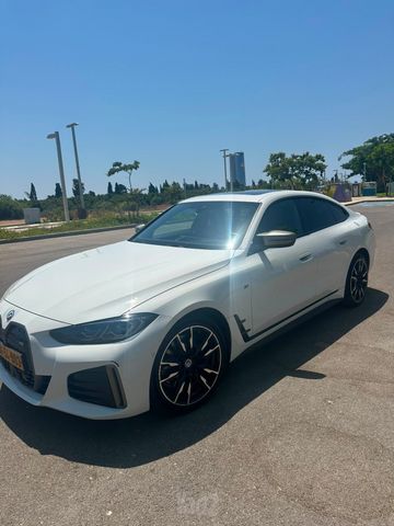 ב מ וו i4