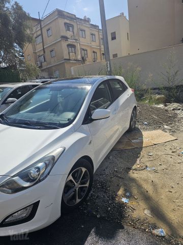 יונדאי i30