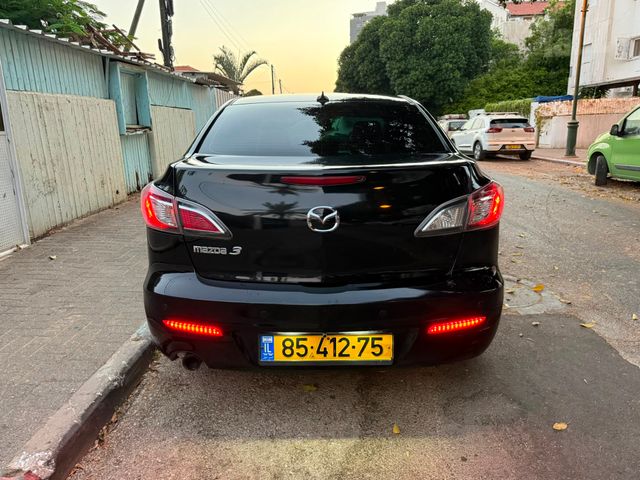 מאזדה 3