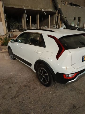קיה נירו