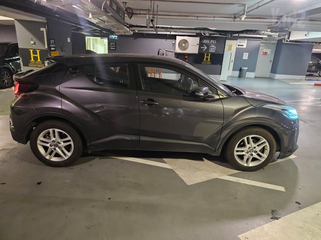 מודעת רכב טויוטה C-HR