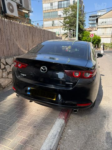 מאזדה 3