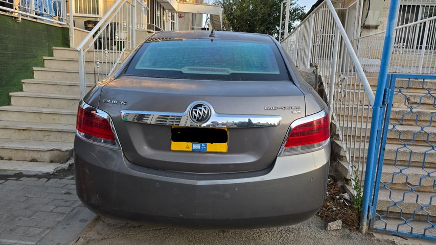 ביואיק לה-קרוס