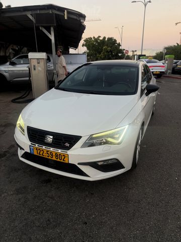 מודעת רכב סיאט לאון