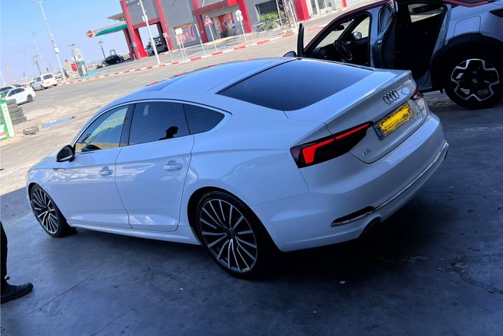 אאודי A5
