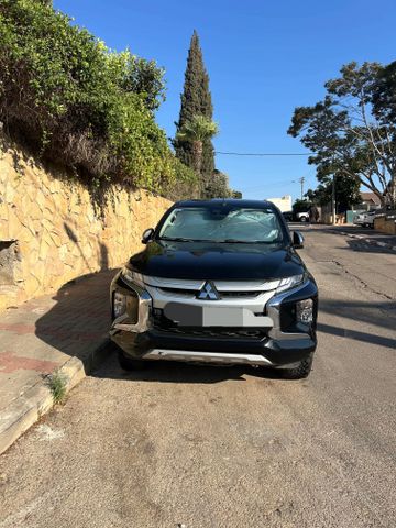 מיצובישי טרייטון / L200
