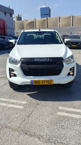 מודעת רכב איסוזו די-מקס
