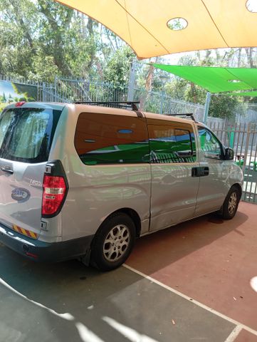 יונדאי H-1 / i800