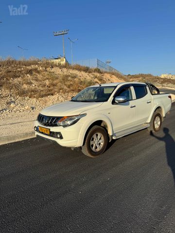 מיצובישי טרייטון / L200