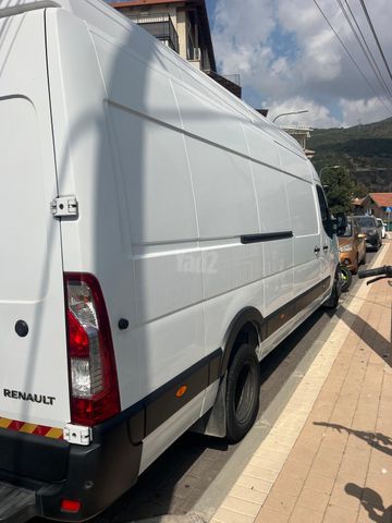 רנו מאסטר