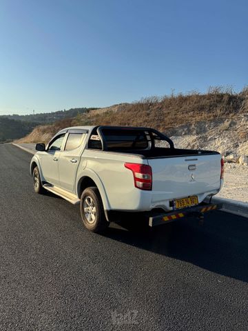 מיצובישי טרייטון / L200