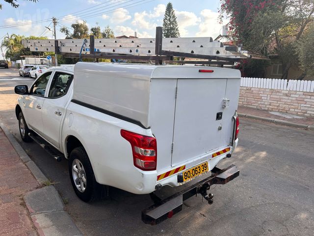 מיצובישי טרייטון / L200