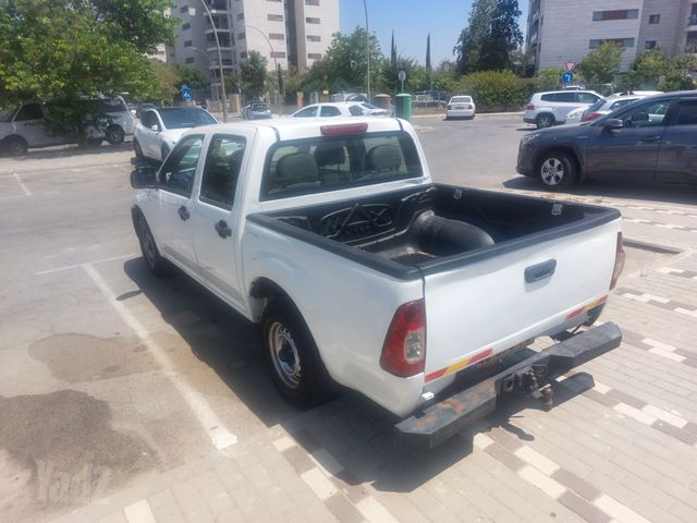 איסוזו די-מקס