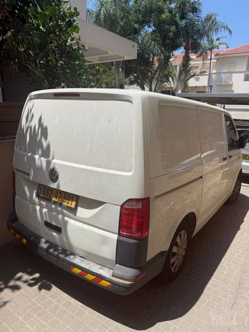 טרנספורטר 4X2 Delivery Van ידני 2 מק 3 דל 2.0 (84 כ״ס) [2015-2019]