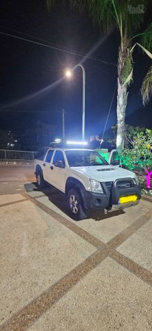מודעת רכב איסוזו די-מקס
