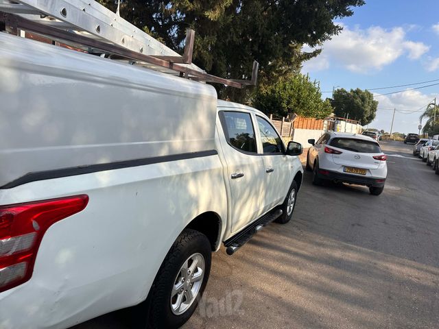 מיצובישי טרייטון / L200