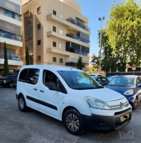 מודעת רכב סיטרואן ברלינגו