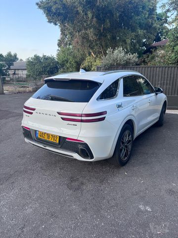 ג'נסיס GV70