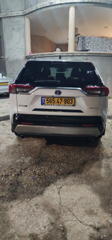טויוטה RAV4