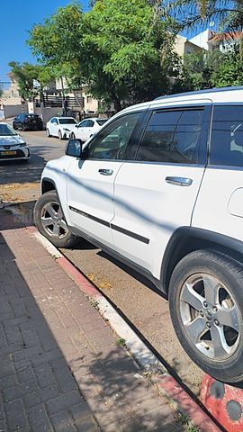 ג'יפ גרנד צ'ירוקי