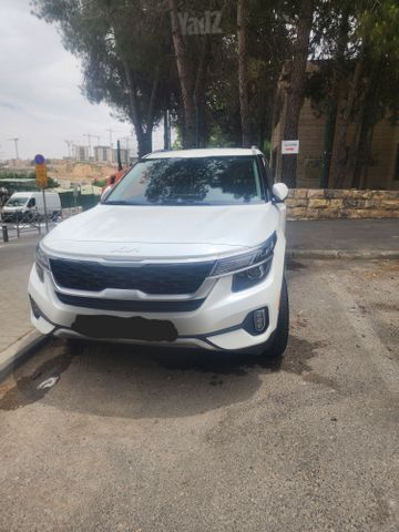 קיה סלטוס