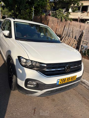 מודעת רכב פולקסווגן T-קרוס