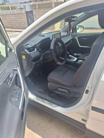 טויוטה RAV4