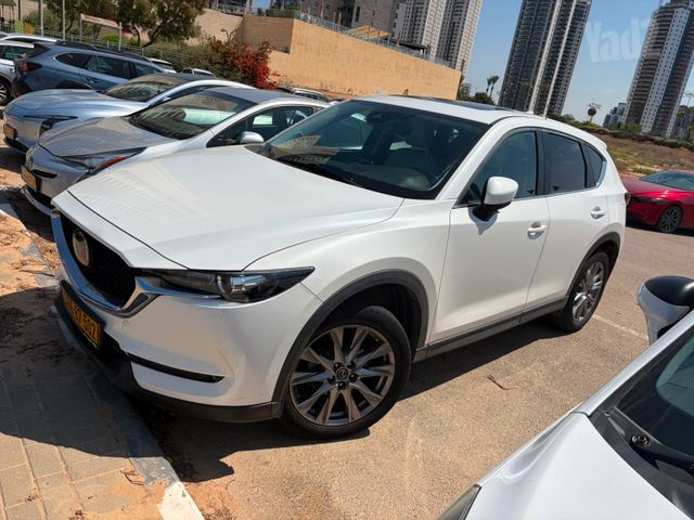 מודעת רכב מאזדה CX-5