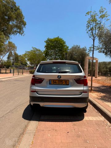 ב מ וו X3