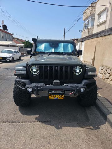 ג'יפ גלדיאטור