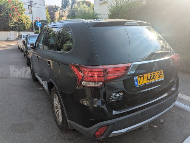 מיצובישי אאוטלנדר