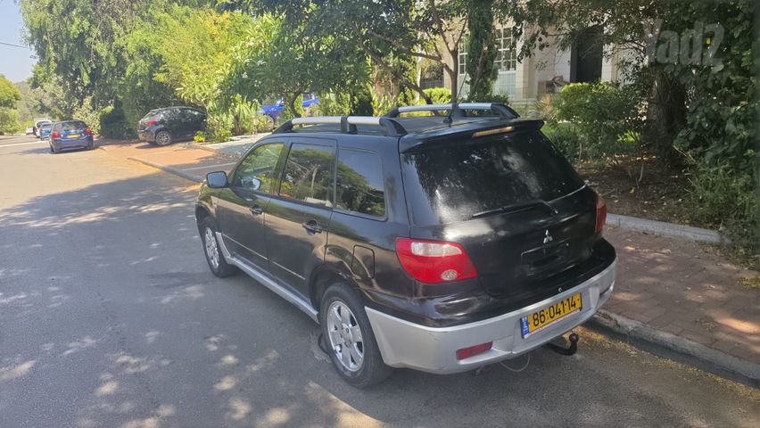 מיצובישי אאוטלנדר