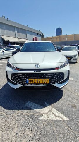 מודעת רכב אם ג'י EHS PHEV