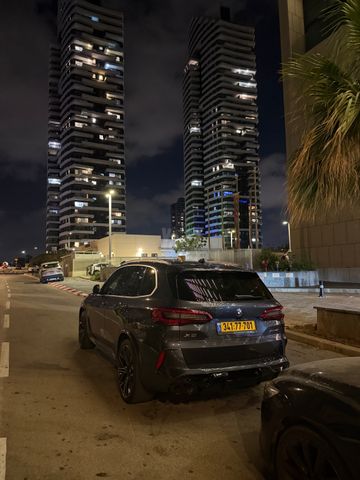 ב מ וו X5