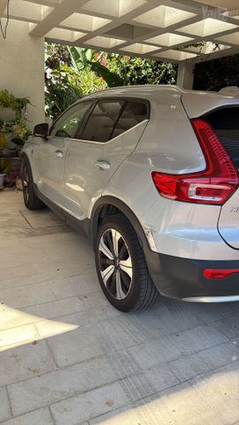 וולוו XC40
