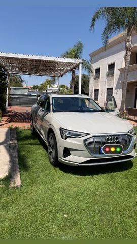 אאודי E-tron