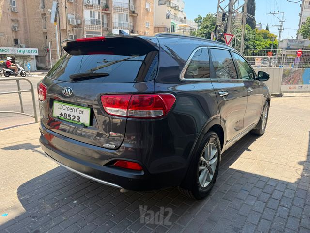 קיה סורנטו