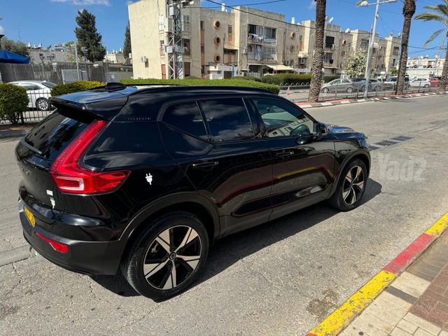 וולוו XC40