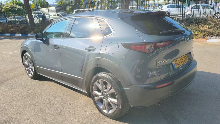 מאזדה CX-30